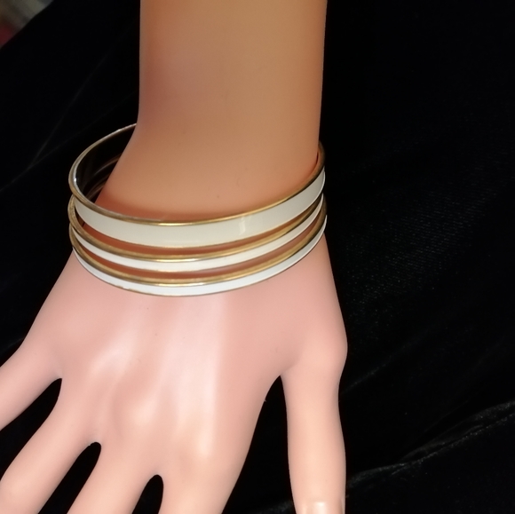 Vintage Monet Signed Set of Three Bangles Gold Tone White Enamel Modern Sleek - Picture 5 of 9